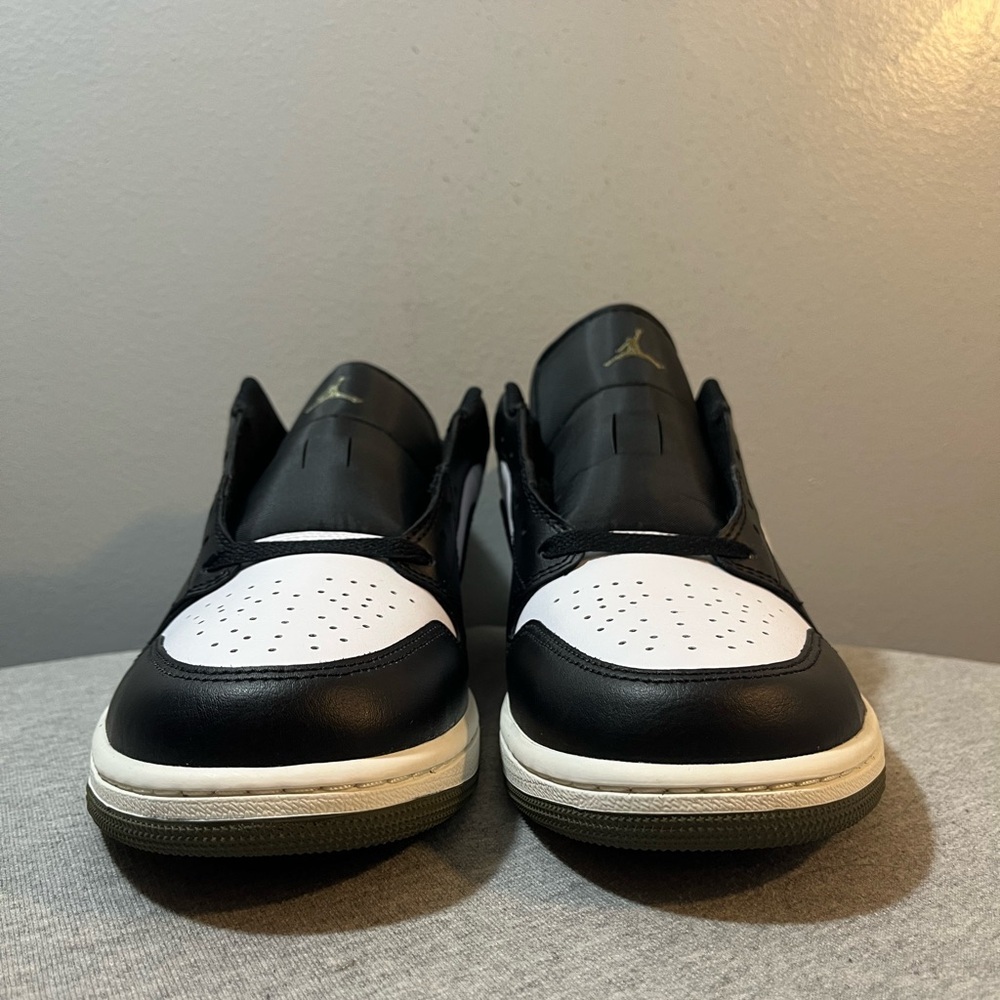 Nike Air Jordan 1 Low Black Toe Medium Olive Green Men's Shoe Size 11 553558-092 - Picture 2 of 11